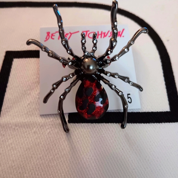 - Halloween Spider Ring by Betsey Johnson New Sz 7.5 - Picture 1 of 2